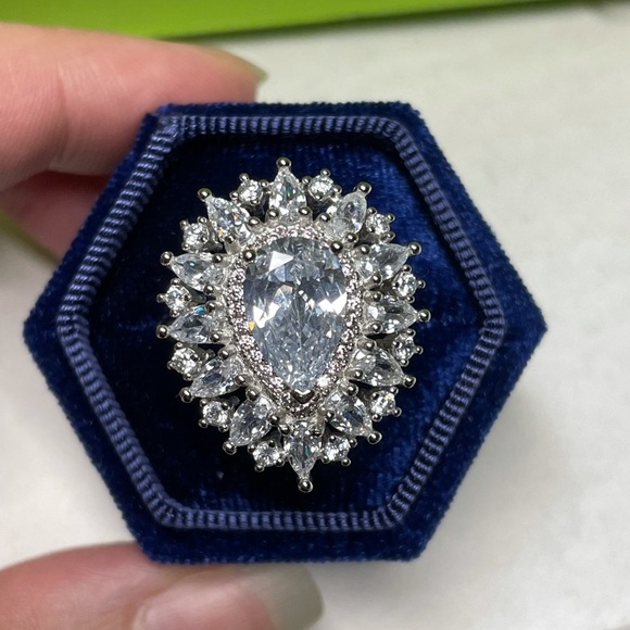 Huge Silver Cocktail Ring - Picture 3 of 13